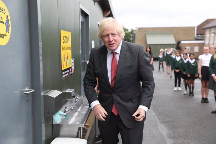 R.Unido.- Boris Johnson insta a "fijarse menos en los símbolos y más en la esenc