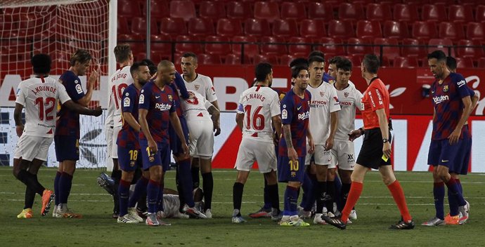 Fútbol/Primera.- Crónica del Sevilla FC - FC Barcelona, 0-0