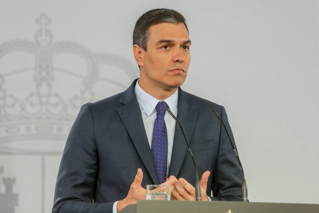 El presidente del Gobierno, Pedro Sánchez, durante su comparecencia en rueda de prensa en el Palacio de la Moncloa tras la última conferencia con los presidentes autonómicos por videoconferencia durante el estado de alarma.