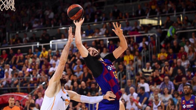 Nikola Mirotic, en un partido con el Bara.