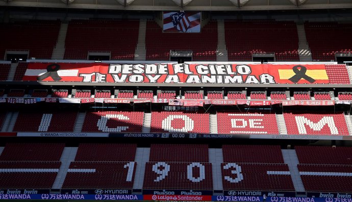 El Atlético de Madrid rinde homenaje a sus socios fallecidos durante la pandemia