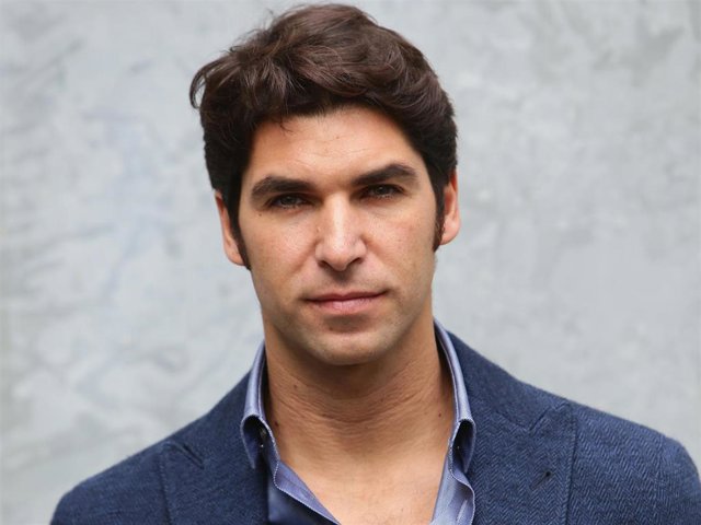 Cayetano Rivera arrives at the Giorgio Armani show during the Milan Fashion Week Spring/Summer 2016 on September 28, 2015 in Milan, Italy.