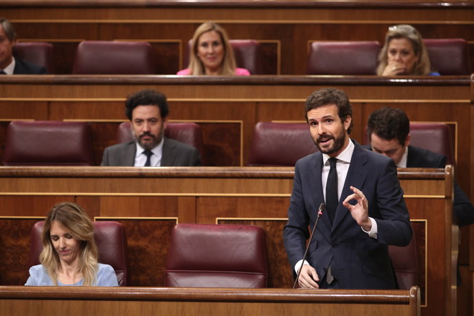 El presidente del PP, Pablo Casado, durante la sesión de control al Gobierno del 10 de junio.