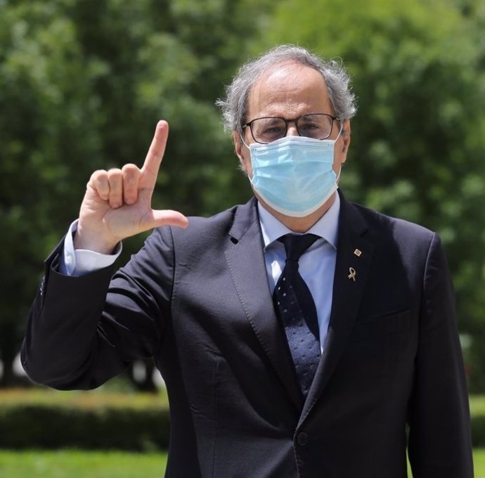 El presidente de la Generalitat, Quim Torra, participa en la campaña 'Fes un gest per l'ELA' en el Día Mundial de la Esclerosis Lateral Amiotrófica (ELA).