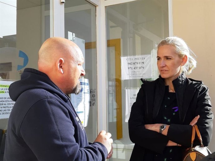 La portavoz de Cs Palma, Eva Pomar, en una visita al barrio de Es Pillarí el pasado mes de marzo.