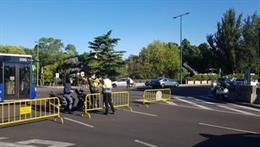 Corte de tráfico en la plaza de Poniente en Valladolid.