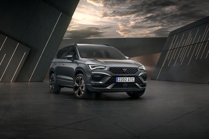 Cupra actualiza su modelo Ateca tras vender más de 10.000 unidades en 2019.