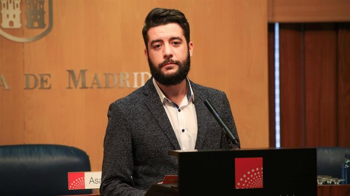 El portavoz de Ciudadanos en la Asamblea de Madrid, César Zafra.