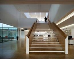 Las bibliotecas catalanas amplian sus servicios