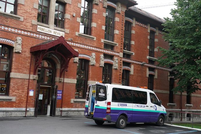 Fachada del Hospital de Basurto en Bilbao