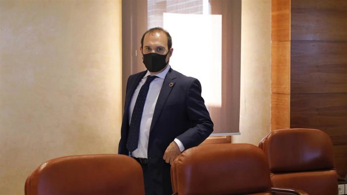 El presidente de las Cortes, Pablo Bellido.