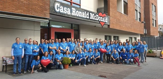 La Fundación 'la Caixa' y CaixaBank colaboran por octavo año consecutivo con la Fundación Ronald McDonald