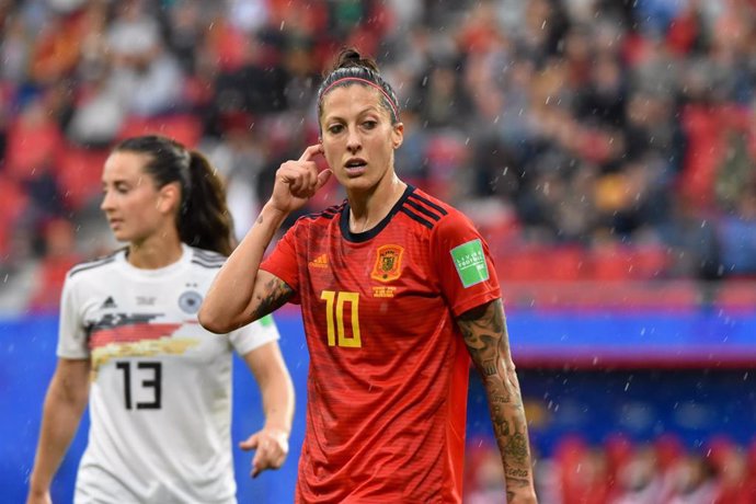 La jugadora de la selección femenina española de fútbol Jennifer Hermoso durante el partido ante Alemania del Mundial de Francia