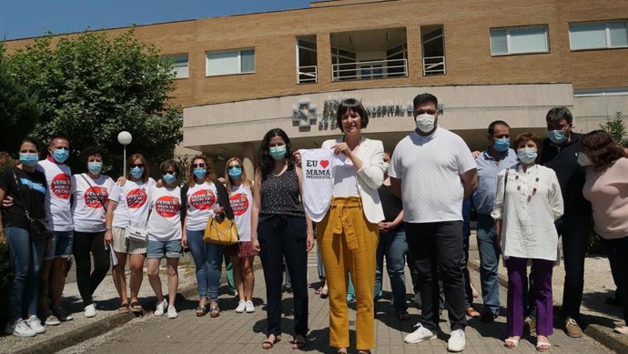 La portavoz nacional del BNG y candidata a la Xunta, Ana Pontón, en la visita a Verín (Ourense)