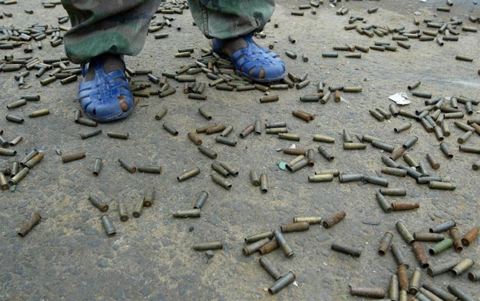 Casquillos en el suelo