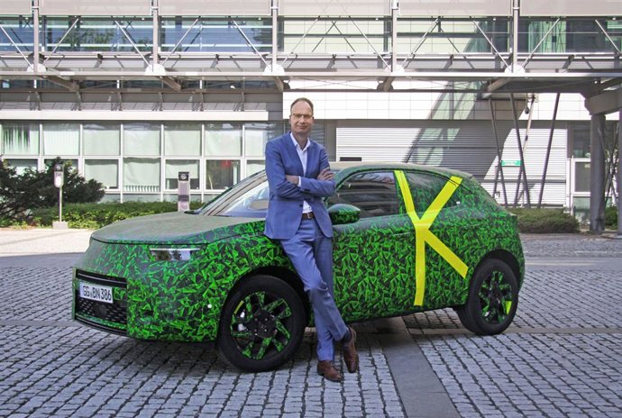 Nuevo Opel Mokka camuflado.