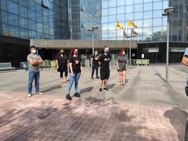 Seis CDR que serán citados en la Audiencia Nacional por la causa por presunto terrorismo en la operación Judas, ante los Juzgados de Sabadell (Barcelona), el 22 de junio de 2020.