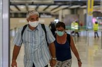El aeropuerto de Barajas opera 50 vuelos de llegada y vive con "tranquilidad" la 'nueva normalidad'