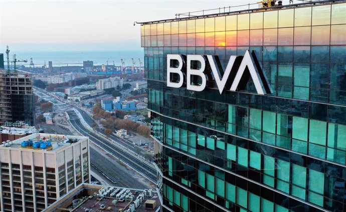 La Torre BBVA en Buenos Aires con la nueva identidad de marca del Grupo.