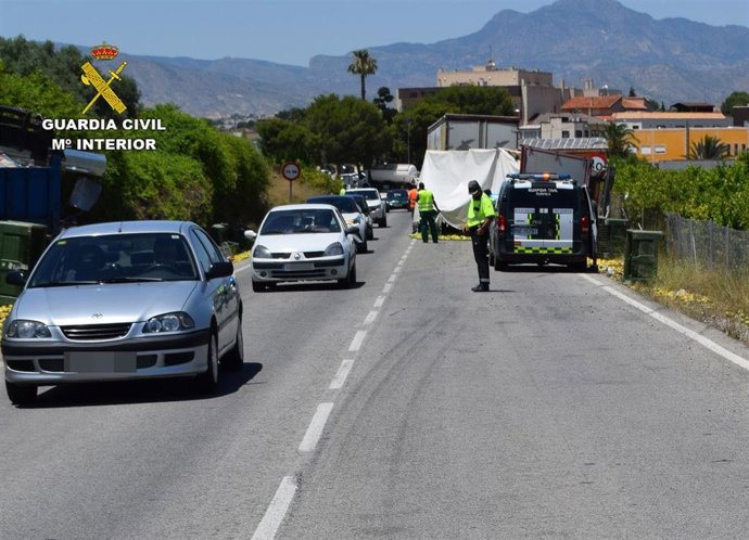 La Guardia Civil investiga al conductor de un vehículo articulado de 40 toneladas por quintuplicar la tasa de alcoholemia