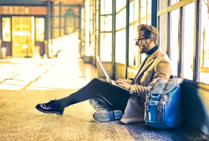 Ahora es posible especializarte en marketing digital desde cualquier sitio