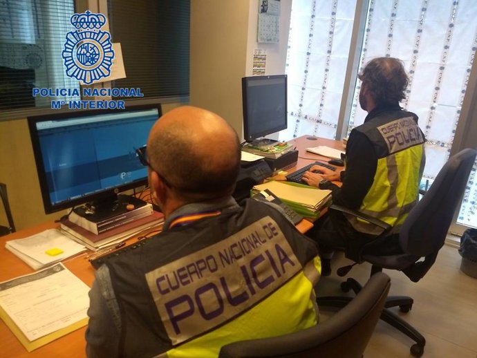 Investigadores de la Policía Nacional