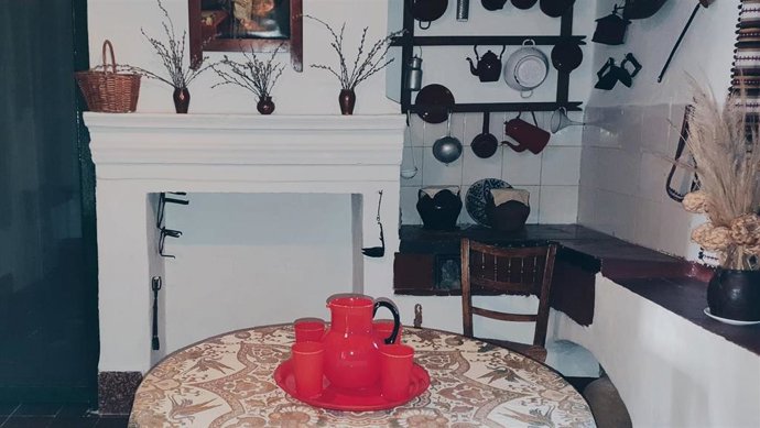 Juego de jarra y vasos cedidos a la Casa Museo Federico García Lorca