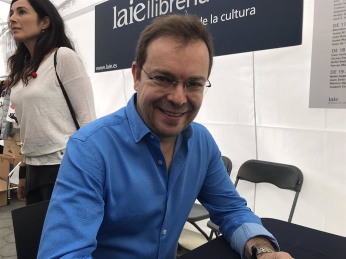 El escritor Javier Sierra