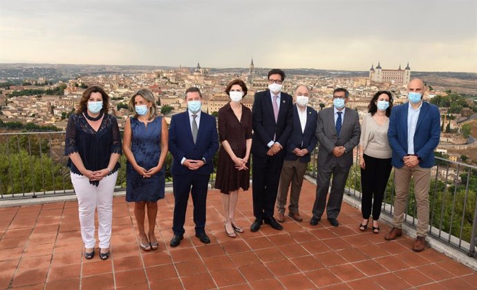 Acto de apertura de los Paradores de Turismo en el Parador de Toledo.
