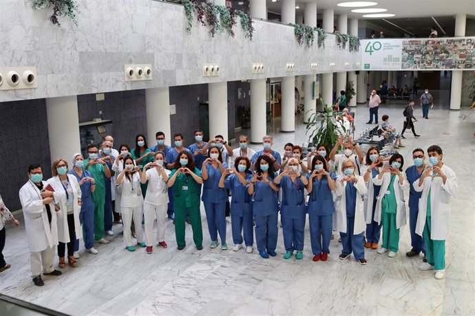 Parte del equipo de profesionales que han realizado las intervenciones