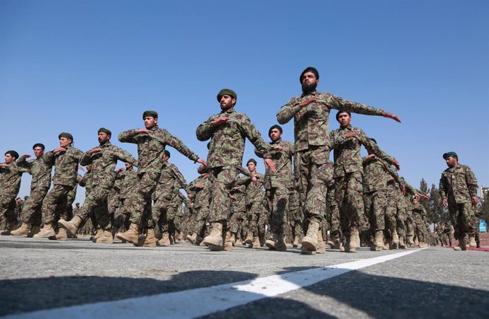 Afganistán.- Al menos 10 miembros de las fuerzas afganas muertos en un ataque ta