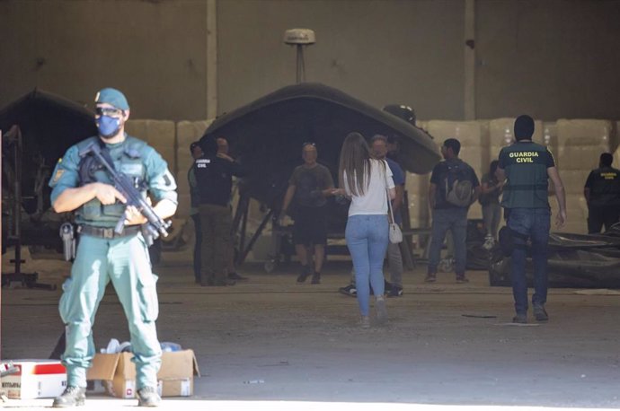 Más de 400 efectivos de la Guardia Civil y agentes de Aduanas han participado en diferentes localidades de Huelva en el mayor operativo contra el narcotráfico llevado a cabo en la provincia hasta la fecha.