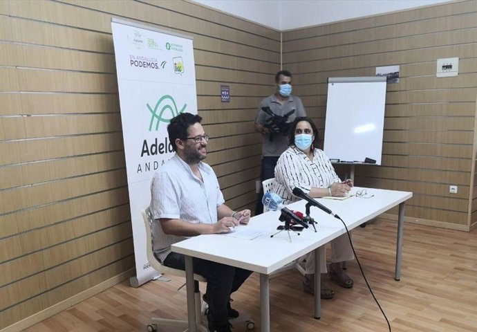 José Ignacio García y Clara Aguilera, parlamentarios de Adelante Andalucía