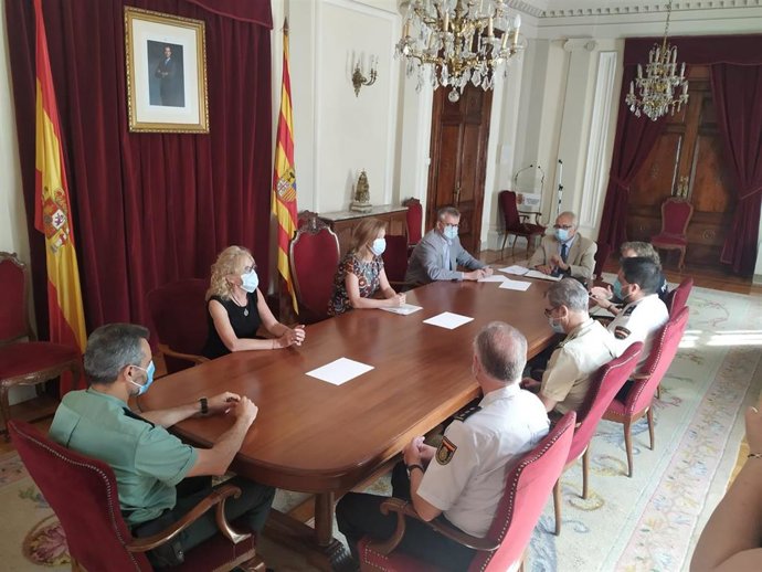 Pilar Alegría ha visitado la Subdelegación del Gobierno en Huesca