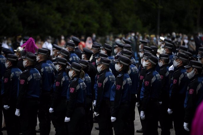 Policías municipales durante los actos de celebración de la Policía Municipal por la festividad de su patrón, en El Retiro