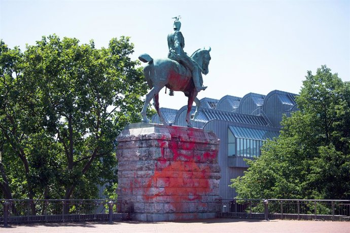 El monumento ecuestre de Guillermo II de Alemania en Colonia.