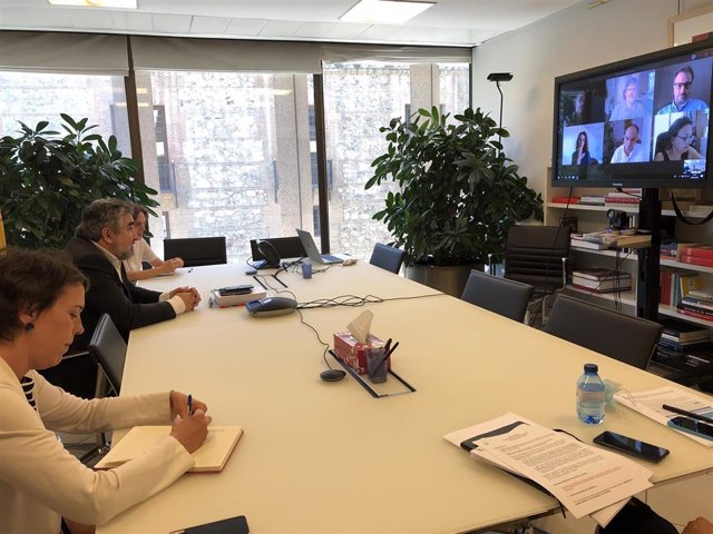 El Ministro De Cultura Y Deporte, José Manuel Rodríguez Uribes, Se Ha Reunido Telemáticamente Esta Semana Con Plataformas De Contenido Audiovisual, Televisiones Y Productoras Para Conocer La Situación Y Retos De Este Sector.