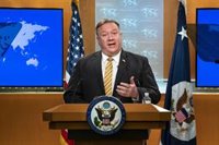 Pompeo asegura que EEUU está trabajando con la UE para reanudar los vuelos de forma "segura" en plena pandemia