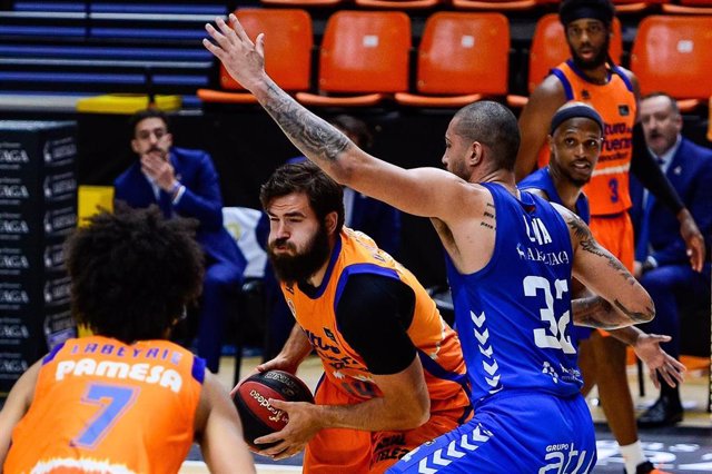 El Valencia Basket vence al San Pablo Burgos