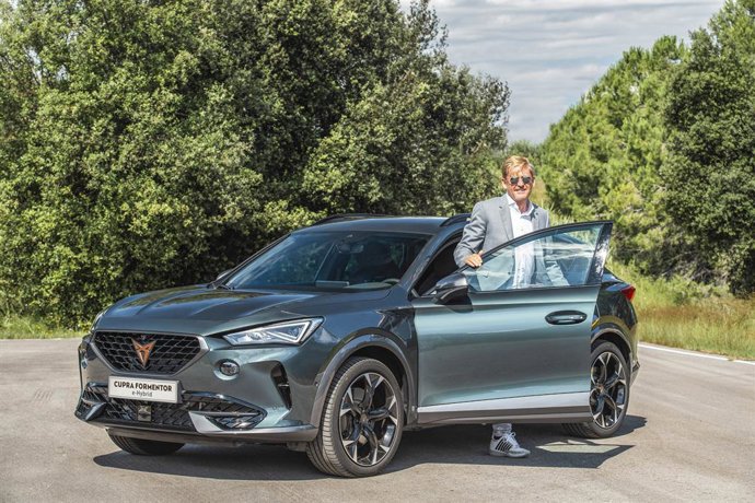 El consejero delegado de Cupra, Wayne Griffiths, en un Formentor.