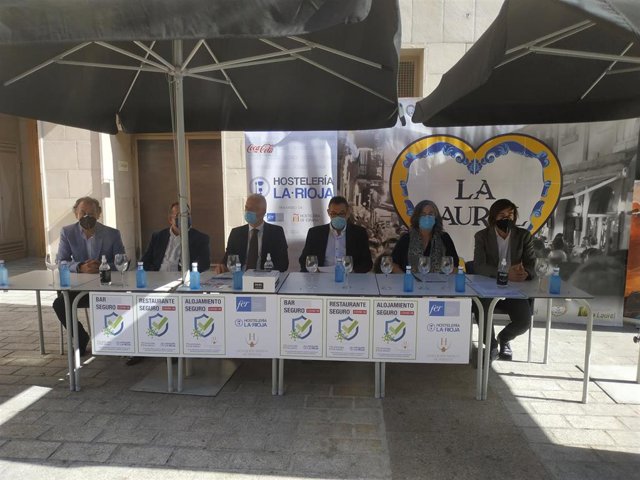 Presentación 'SELLO DE HOSTELERÍA SEGURO' EN LA CALLE LAUREL
