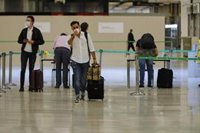 Madrid detecta 32 positivos llegados a Barajas de mayo a junio, de los que 5 fueron hospitalizados