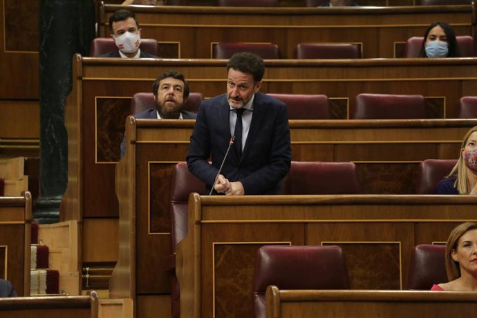El portavoz adjunto de Ciudadanos en el Congreso de los Diputados, Edmundo Bal, interviniendo desde su escaño en el Pleno de la Cámara Baja.