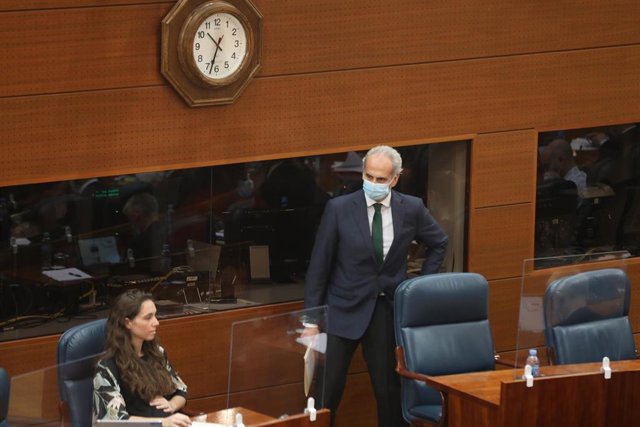 El consejero de Sanidad, Enrique Ruiz Escudero (PP), durante el pleno en que se debate su reprobación por su gestión de la crisis del coronavirus en la Asamblea de la Comunidad de Madrid, en Madrid (España), a 25 de junio de 2020.