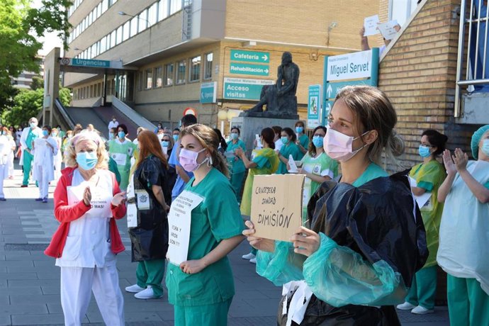 Sanitarios de Aragón piden la dimisión de la Consejera de Sanidad