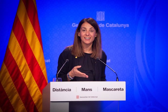 La consellera de la Presidencia y portavoz de la Generalitat, Meritxell Budó, durante su intervención en rueda de prensa sobre el impacto económico de la pandemia en el deporte y cómo reactivarlo, en Barcelona, Catalunya (España), a 25 de junio de 2020.