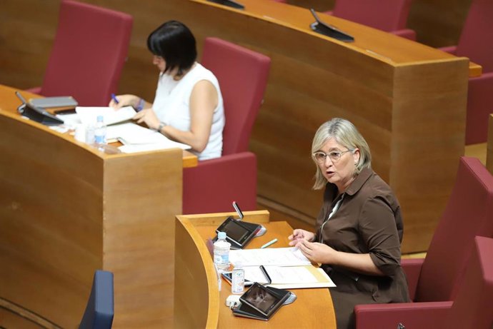 Mamen Peris (Cs) en Les Corts