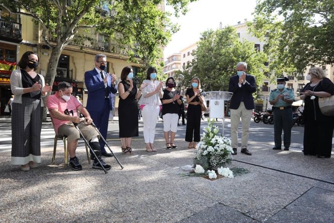 Homenaje al vigilante de seguridad, Jesús Argudo, asesinado por el FRAVA en 1980