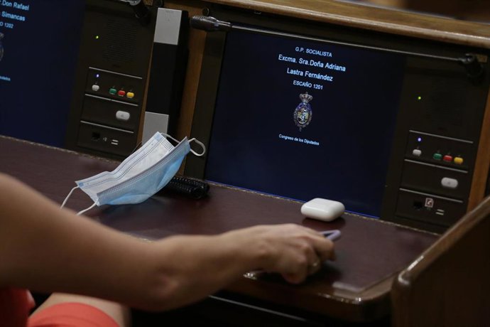Imagen del escaño de la portavoz del PSOE, Adriana Lastra, en el Pleno del Congreso