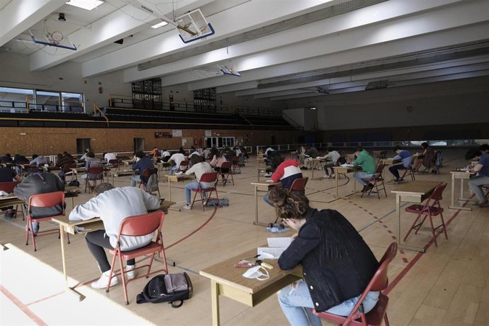 Alumnos de bachillerato del Colegio Virgen de Europa de Boadilla del Monte (Madrid) 